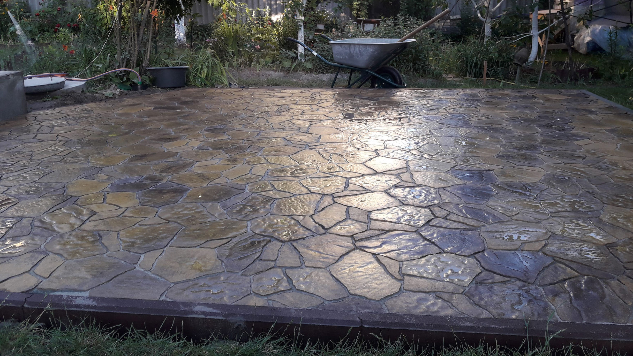 Укладання тротуарної плитки – найкраще рішення для благоустрою території